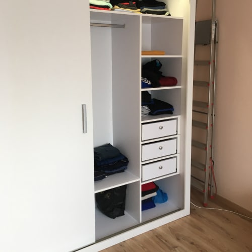 Custom Dressers